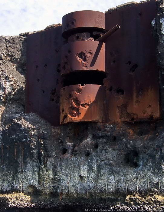 Battery Roberts (Two 6 inch casemated guns with a range of 17,000 yards. )Only the upper gun barrel still exists.